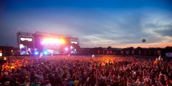 Attend a music festival - Bucket List Ideas