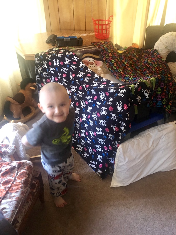 Build a Blanket Fort with my Kids - Bucket List Ideas